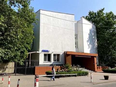 комерційна за адресою Незалежності вул., 18а