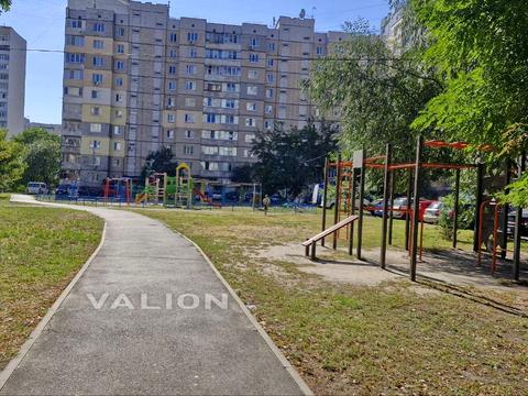 квартира за адресою Тростянецька вул., 8