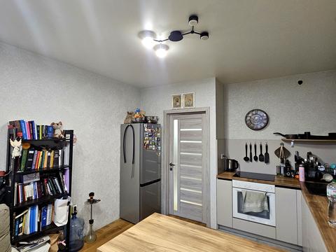 квартира за адресою Салютна вул., 2