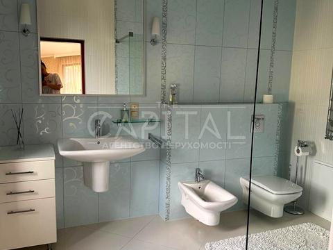 будинок за адресою Київ, Центральна