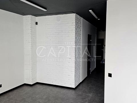 комерційна за адресою Київ, Берестейський просп. (Перемоги), 11