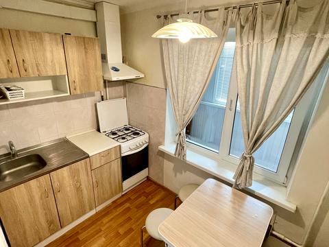 квартира за адресою Олександра Махова вул. (Жолудєва), 8-А