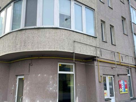комерційна за адресою Надрічна вул., 2