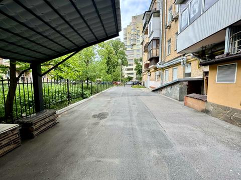 коммерческая по адресу Академика Янгеля ул., 2