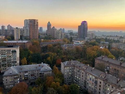 коммерческая по адресу Кловский спуск, 7