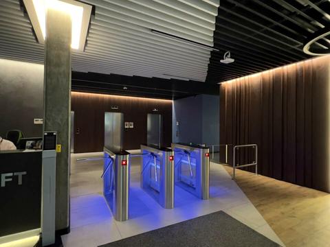 коммерческая по адресу Зоологическая ул., 5/1