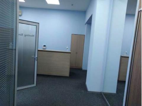 коммерческая по адресу Музейний пер., 4