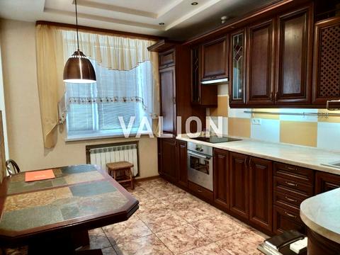 квартира по адресу Верховинца Василия ул., 10