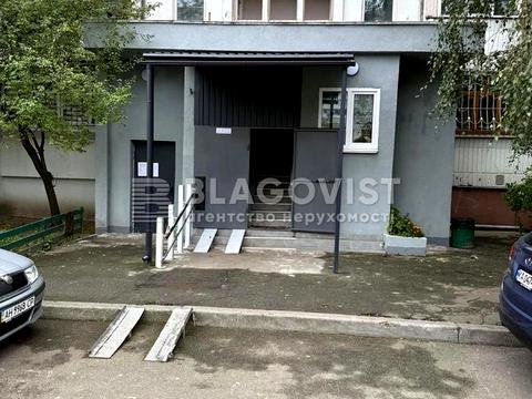 квартира за адресою Анни Ахматової вул., 15