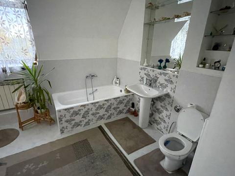 будинок за адресою Щаслива, 111