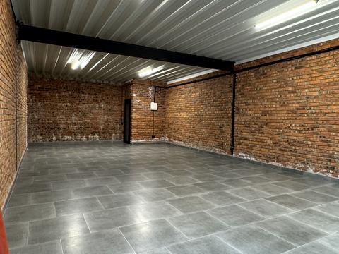 комерційна за адресою Рівненська вул., 25