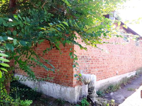 комерційна за адресою Юрія Кондратюка вул. (Комунарівська), 179а