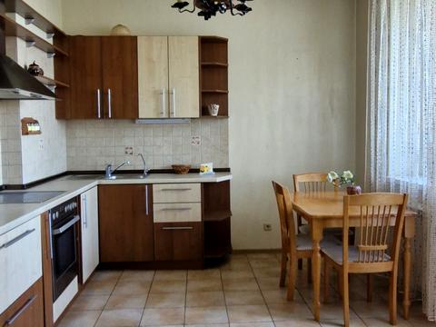 квартира по адресу Николая Амосова ул., 2