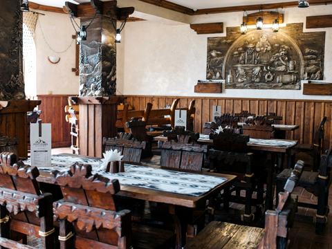коммерческая по адресу с. Яблоница, Степана Бандери, 30
