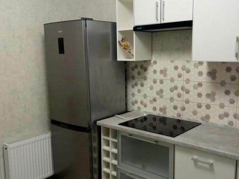 квартира за адресою Льва Ландау просп. (50-річчя СРСР), 52