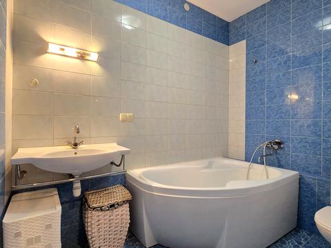 квартира за адресою Дерев'янка вул., 56