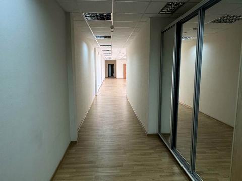 комерційна за адресою Ярославська вул., 56