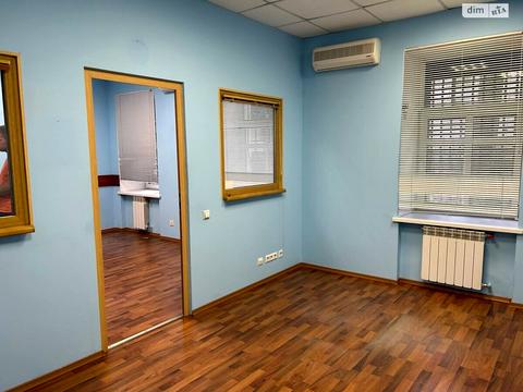 комерційна за адресою Саксаганського вул., 111-А