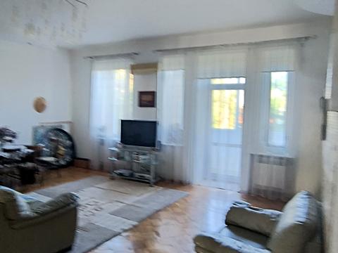 квартира за адресою Куликівський узвіз (Революції), 9