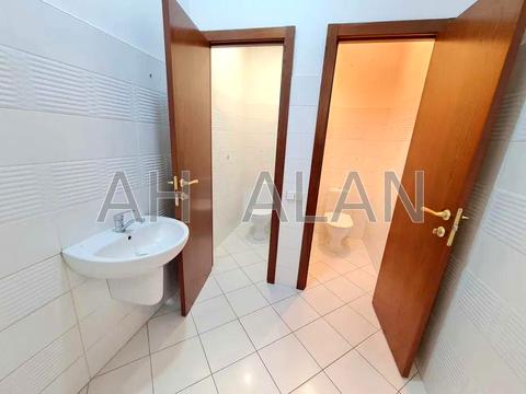 комерційна за адресою Охтирський пров., 7