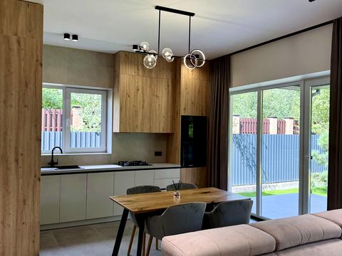 будинок за адресою Провулок Сонячний