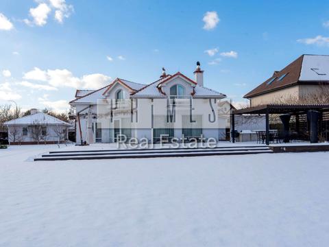 дом по адресу Вишеньковская ул.