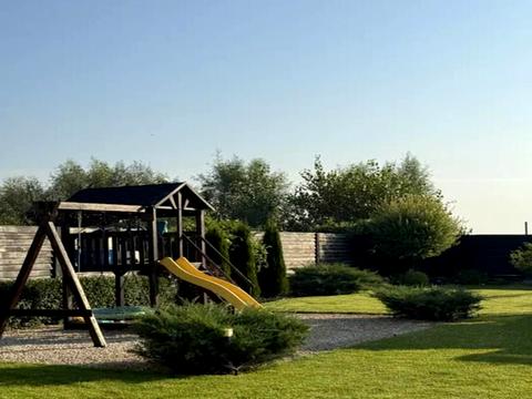 будинок за адресою с. Зазим'я, Київська вул.