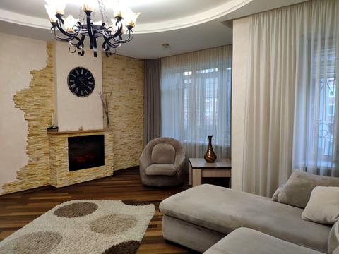 квартира за адресою Космічна вул., 9-А