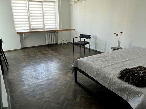 квартира за адресою Верховної Ради бульв., 21