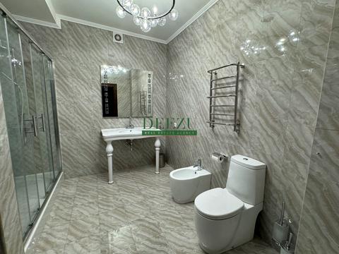 будинок за адресою смт. Козин, Миру вул.