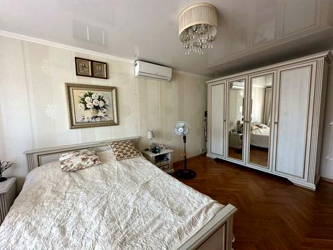 квартира за адресою Кам'янецька вул., 45