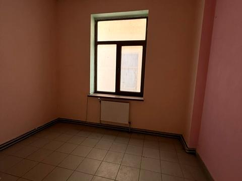 коммерческая по адресу Черновола ул., 9