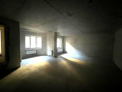 комерційна за адресою Боголюбова вул., 48