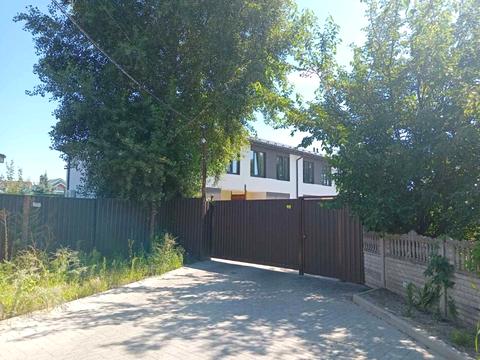 будинок за адресою Центральна вул.