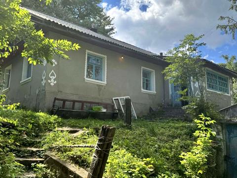 будинок за адресою с. Людвище, Набережна