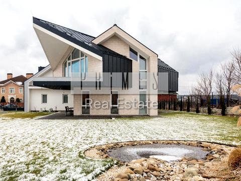 будинок за адресою Вишнева вул.