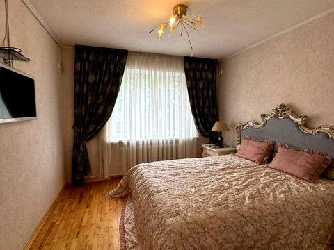 квартира за адресою Тополина вул., 14/1