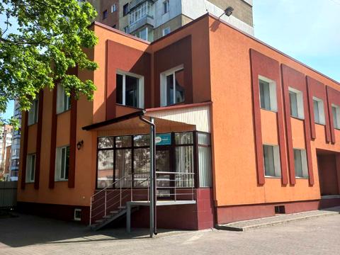 комерційна за адресою Водопровідна вул., 20