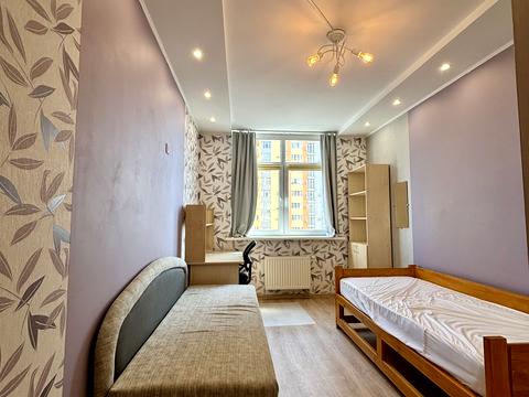 квартира по адресу Сім'ї Кульженків ул. (Петра Дегтяренка), 35