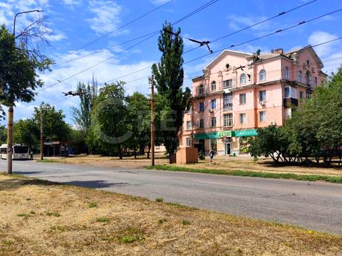 квартира за адресою Волонтерів вул., 105