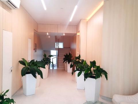 комерційна за адресою Київська вул., 107б