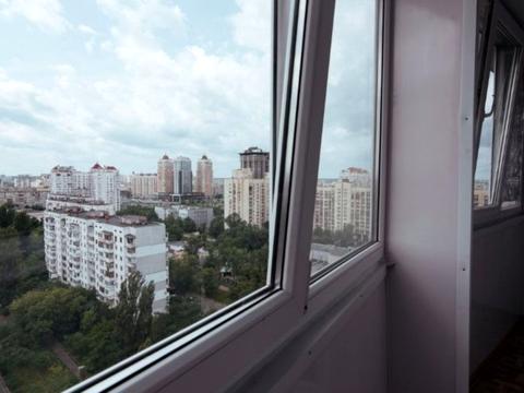 квартира за адресою Володимира Івасюка просп. (Героїв Сталінграду), 27-А