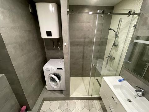 квартира за адресою Сім'ї Кульженків вул. (Петра Дегтяренка), 31-Б
