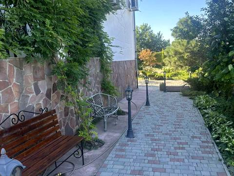 будинок за адресою с. Красносілка, Незалежності