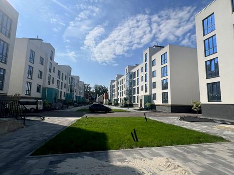квартира по адресу Защитников ул., 11