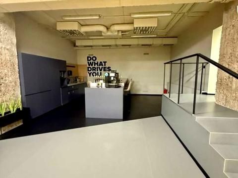 коммерческая по адресу Зоологическая ул., 5