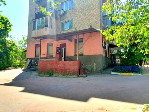 комерційна за адресою Садова вул., 65