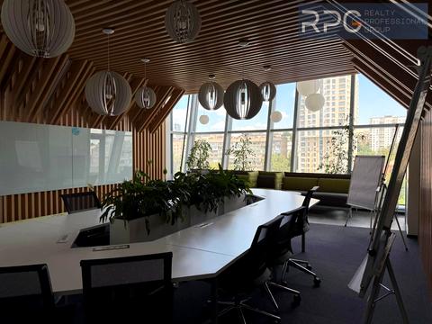 комерційна за адресою Сім'ї Прахових вул. (Гайдара), 58/10