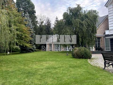 дом по адресу Соборна ул.