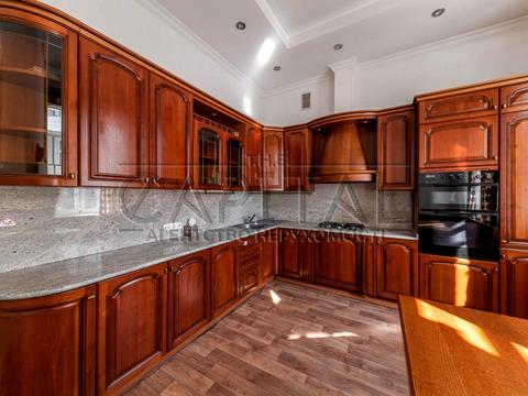 комерційна за адресою Велика Васильківська вул. (Червоноармійська), 32-А